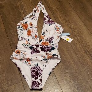 NWT Cupshe floral bathing suit